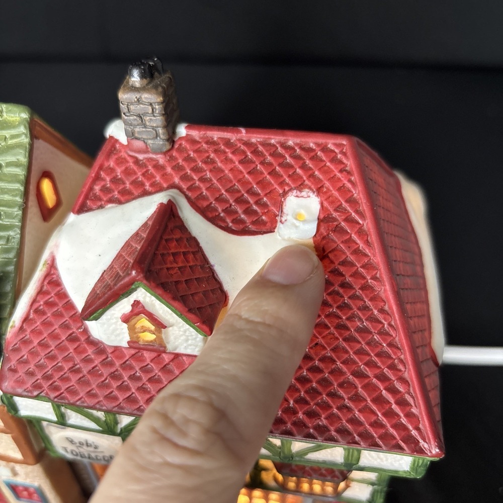 1994 LEMAX Dickensvale Village Porcelain Rare Books Bobs Tobacco Lighted House - Picture 11 of 11